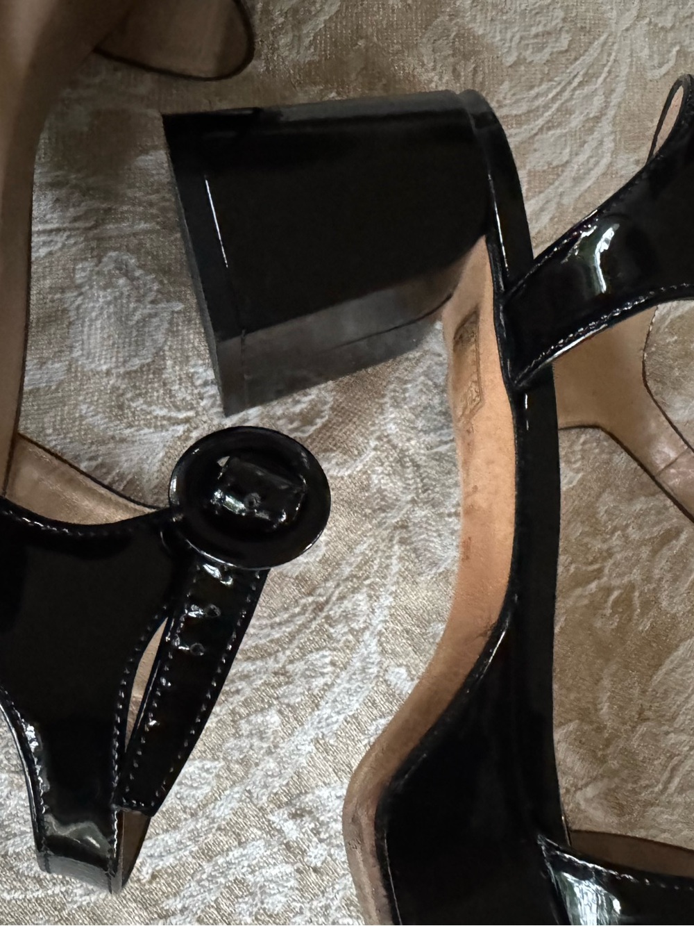 M Gemi Black Patent Fabulous block heel platform sandal size 38 (7-7.5)  ⭐️ - Picture 6 of 9